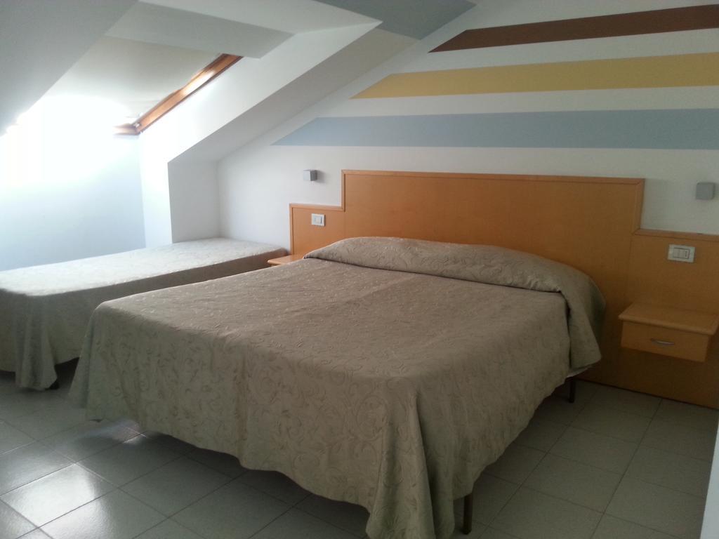 Residence Nocchiero Riccione Phòng bức ảnh