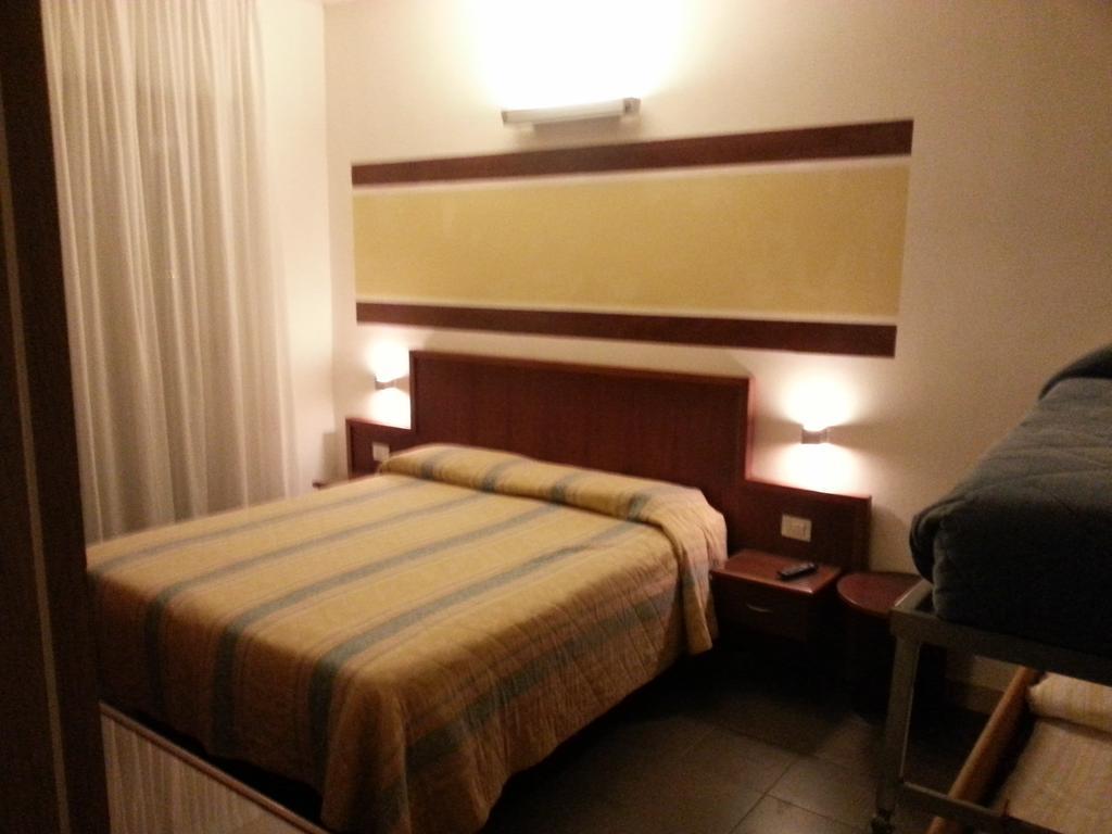 Residence Nocchiero Riccione Phòng bức ảnh