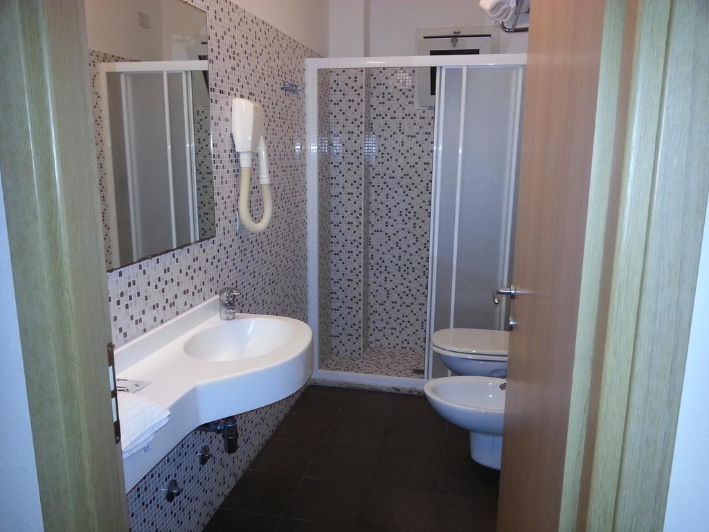 Residence Nocchiero Riccione Phòng bức ảnh